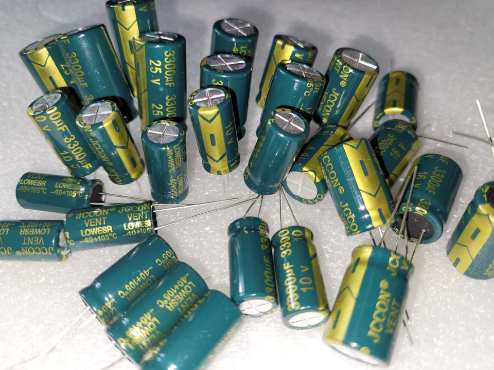 Condensateur Chimique Electrolytique radial 105° de 1000 à 3300uF & de 10 à 100V - Photo 1/1