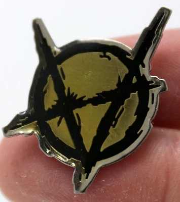 Vampire The Masquerade Clan BRUJAH Metal Pin Requiem White Wolf - Image 1 of 4