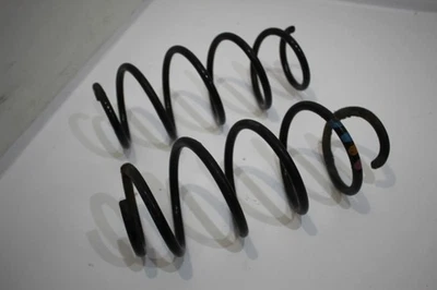 Par de resortes delanteros VW Jetta 1K Mk5 1 violeta 1 naranja 2 marcas azules 1K0411105BC Foto 1 de 4