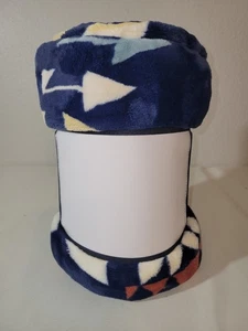 SAMPLE Pendleton Big Thunder 50"x70" Motif Soft Throw Blanket. Read Descriptions - Picture 1 of 6