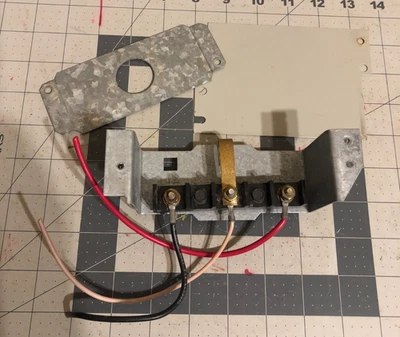 GE Dryer Terminal Block WE4X168 - Image 1 of 2