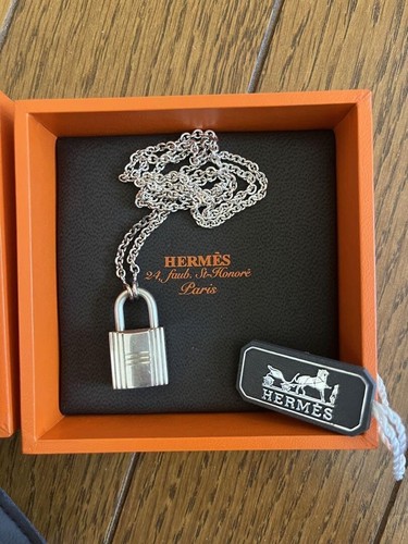 HERMÈS Collana con ciondolo lucchetto HERMES Kelly AG925 catena argento 45 cm