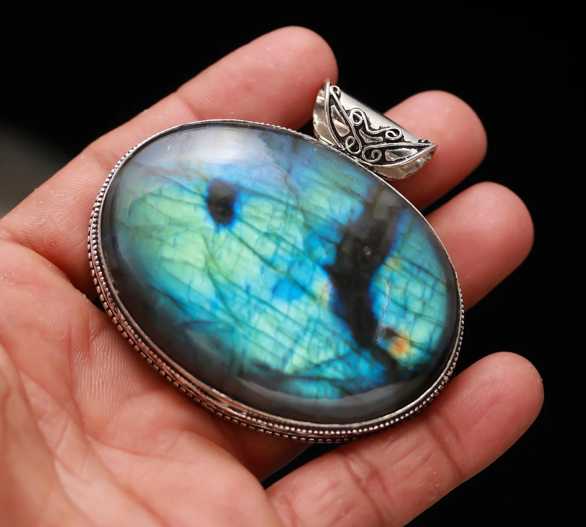 925 Sterling Silver Oval Labradorite Necklace - 3cm Natural Gemstone Pendant