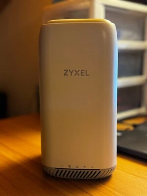 Zyxel LTE5388-M804 Wireless router WWAN 1GbE Wi-Fi LTE5388-M804 - Immagine 1 di 4