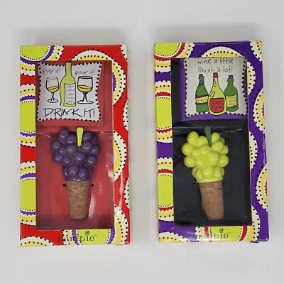 Juego de (2) tapones para botellas de vino de uva verde y púrpura para pastel de barro - Nuevo Foto 1 de 4