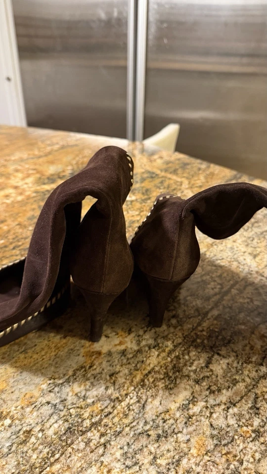 Preciosas botas Gucci auténticas de gamuza chocolate talla 38 US8.Alta calidad, atemporales  Foto 1 de 4