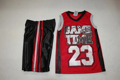 CAMISETA Y PANTALONES CORTOS MUSCULOSOS para niños pequeños Mangas Cuello en V TIEMPO DE JUEGO Rojo Negro Gris 4T Foto 1 de 2