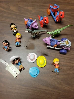 Детские шляпы-топперы для тортов Dino Ranch 17 трейлеры с динозаврами - Изображение 1 из 4