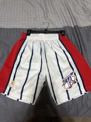 SIZE S- Mitchell & Ness Swingman Shorts Houston Rockets Home 1996-97 WORN ONCE Cover