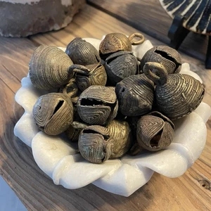 20 antike afrikanische Bronze Jingle Baule Wachsausschmelzglocken verschiedene Größen - Bild 1 von 6