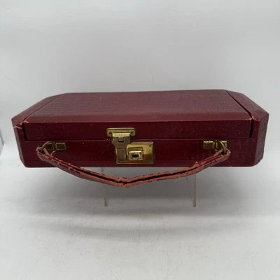 Tocador/joyero vintage de cuero de cocodrilo sintético rojo años 40 lados duros Foto 1 de 4