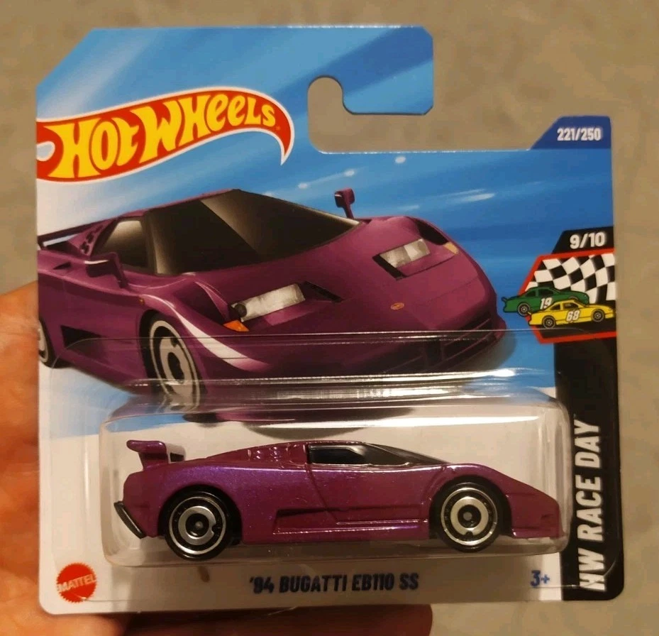 Hot Wheels Bugatti EB110 Case L 2025 1:64 - Immagine 1 di 4