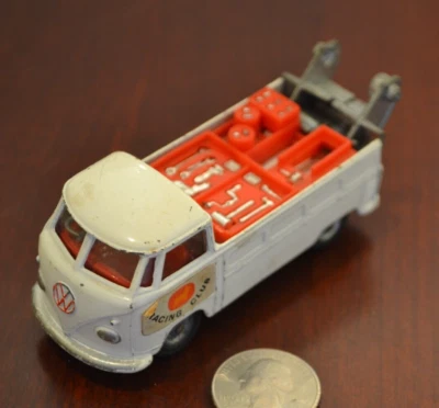 ORIGINAL CORGI TOYS VOLKSWAGEN RACING CLUB BREAKDOWN TRUCK WHITE BUS PICKUP - Image 1 of 4
