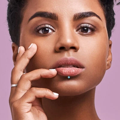 Piercing Labret Monroe In Acciaio - Palla Epoxy E Cristallo Colorato - A Scelta - Immagine 1 di 4