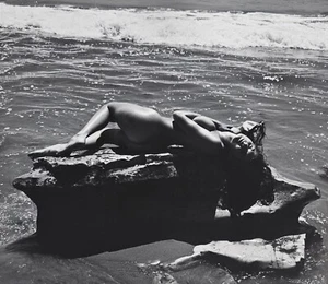 Andre De Dienes Modelo Desnudo Gelatina Foto 1960 Ocean Beach Fotografía, Certificado de Autenticidad - Imagen 1 de 7