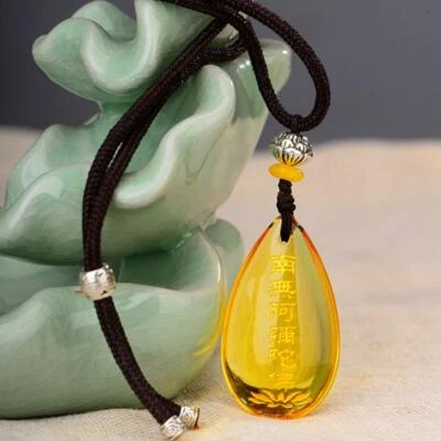 Collar Feng Shui 2 PIEZAS Colgante Cristal Namo Amitabha Budista Tibetano Foto 1 de 4