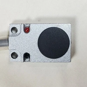 Proximity Sensor HTM Sensors EQM1-2008P-A3U2 /PTFE/100C/8MM-S ( 2 Meters ) - NOS - Picture 1 of 8