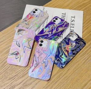 Funda de teléfono personalizada iPhone 13, funda de mármol con nombre personalizado diseño muñeca - Imagen 1 de 15