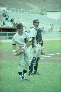 Steve Garvey / Terry Kennedy - 1980er San Diego Padres - Vintage Baseball Negativ - Bild 1 von 2
