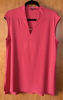 Camiseta Jones New York Coral Manga Gorra Talla Mediana Foto 1 de 4