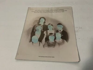 New York Times Magazine July 2003 - A Vanishing Family - Imagen 1 de 4