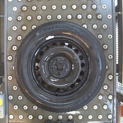 Seat Ibiza  Winterkompletträder Pirelli 185/65 R15 88T - Bild 1 von 4