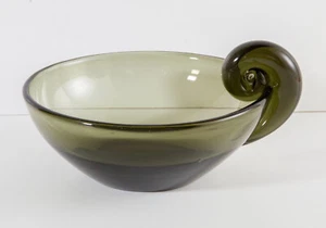 Vintage Steuben Style Scroll Snail Handle Smoked Green Art Glass Bowl Dish 16cm - Picture 1 of 4