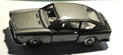 Fiat 850 Coupe’ - Modellino in metallo- Marca Penny- Scala : 1/66 Made in ITALY. - Immagine 1 di 3