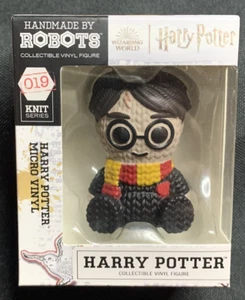 Hecho a mano por robots | Micro figura de vinilo de Harry Potter | Serie tejida #019 - Imagen 1 de 6