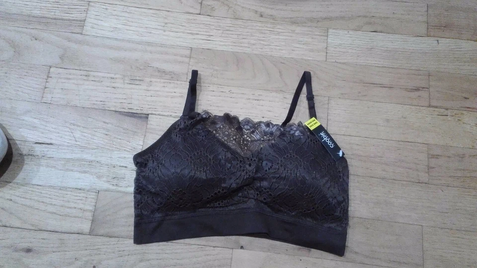 全新带标签 COOBIE 女式胸罩多种款式均码 — 第 1/1 张图片