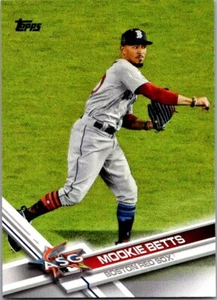 2017 Topps Update#US18Mookie Betts - Picture 1 of 2