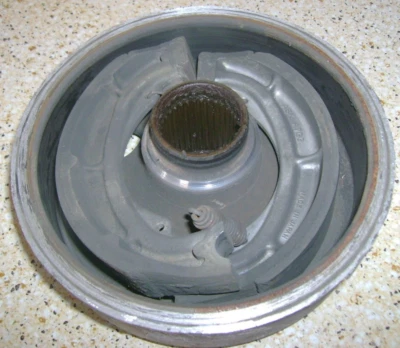 1984 Suzuki LT185E LT185 LT 185 ATV QuadRunner Rear Drum Brakes Pads Shoes C4 - Image 1 of 4