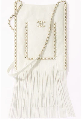 NOVA COM ETIQUETA AUTÊNTICA 2022 BOLSA DE COMPRAS CHANEL PEQUENA FRANJA BRANCA/CREME OURO FERRAGEM - Imagem 1 de 4