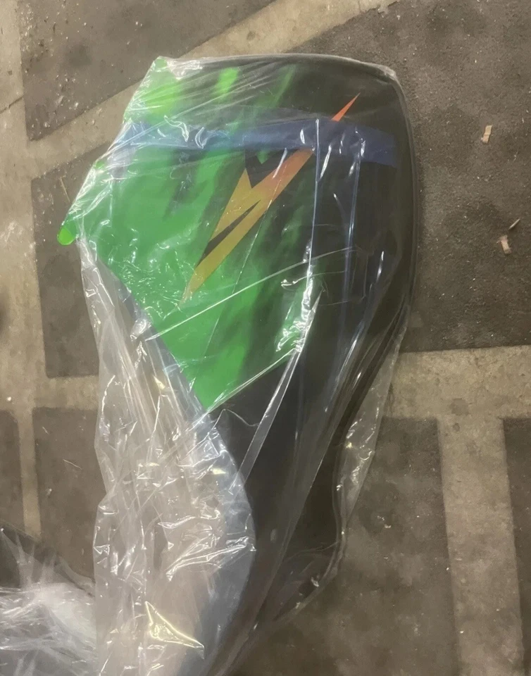 NEW 2006 Arctic cat firecat F7 700 Windshield sabercat F6 F5 2004 SNO PRO green - Image 1 of 1