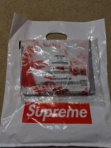 100% AUTHENTIC New Supreme Madonna Tee Heather Grey SMALL Fall/Winter FW18 LOGO  - Picture 1 of 3