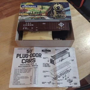 HO Scale Athearn 50' outside braced single door boxcar 158 erie lackawanna 69095 - Picture 1 of 4