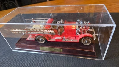 Franklin Mint - 1922 Ahrens-Fox R-K-4 Pumper Firetruck - Diecast Precision Model - Image 1 of 4