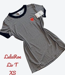 NWT LulaRoe Liv T- Black & White Stripes w/ Tiny Red Heart- Soft/Stretchy- XS - Picture 1 of 2
