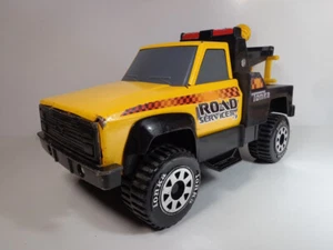 TONKA ROAD SERVICE  WRECKER TOW TRUCK - 2012 HASBRO TOY TRUCK YELLOW  1/18 SCALE - Picture 1 of 17