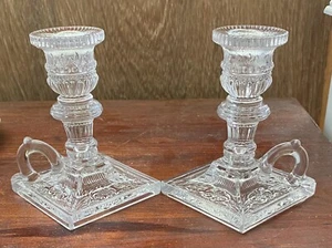 CANDELABRO DE VIDRIO CORTE VIKING 9000 DISEÑO ADORNADO CON MANGO DE BUCLE 1 Tiene Chip - Imagen 1 de 10