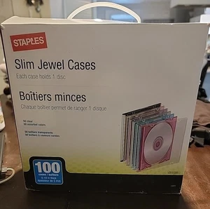 100 NEW Staples Slim Jewel CD Cases Assorted Colors New in open box - Afbeelding 1 van 6