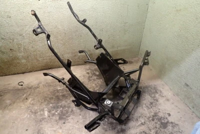 Yamaha Venture 1200 1983 carenado delantero soporte montaje subchasis Foto 1 de 4