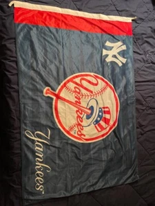 New York Yankees Flag Large 3x5 Banner Logo Baseball MLB  FREE SHIPPING - Picture 1 of 1