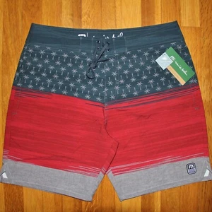 Travis Mathew Murica Fun Boardshorts Herren 34 Badehose USA Rot Blau Neu - Bild 1 von 6