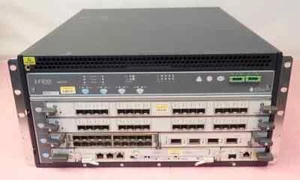 Routeur Internet Juniper MX240 MIC-3D-4XGE-XFP MIC-3D-20GE-SFP MPC-3D-16XGE-SFPP - Photo 1/5