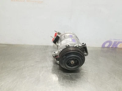 Jaguar F-Pace SVR 19 2019 5,0 L diésel compresor de aire acondicionado  Foto 1 de 4