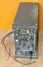 US military R-442 30-75.95MHz/50KHz step FM receiver 24VDC power supply