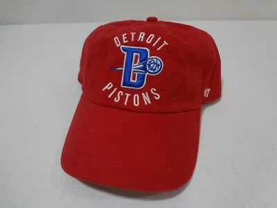 Boné NBA Detroit Pistons Spellout Strapback 47 NOVO SEM ETIQUETAS vermelho - Imagem 1 de 4