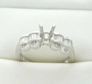 ANELLO DI FIDANZAMENTO TAGLIO SMERALDO DIAMANTE MONTAGGIO SEMI MONTAGGIO 18K - Foto 1 di 3