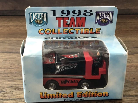 NHL 1:50  Scale Team Zamboni Buffalo Sabres Limited Edition 1998 Free Shipping Cover
